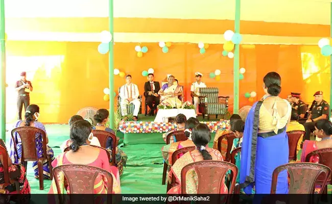 Can You Identify Chief Minister, President Asks Tea Workers. Heres